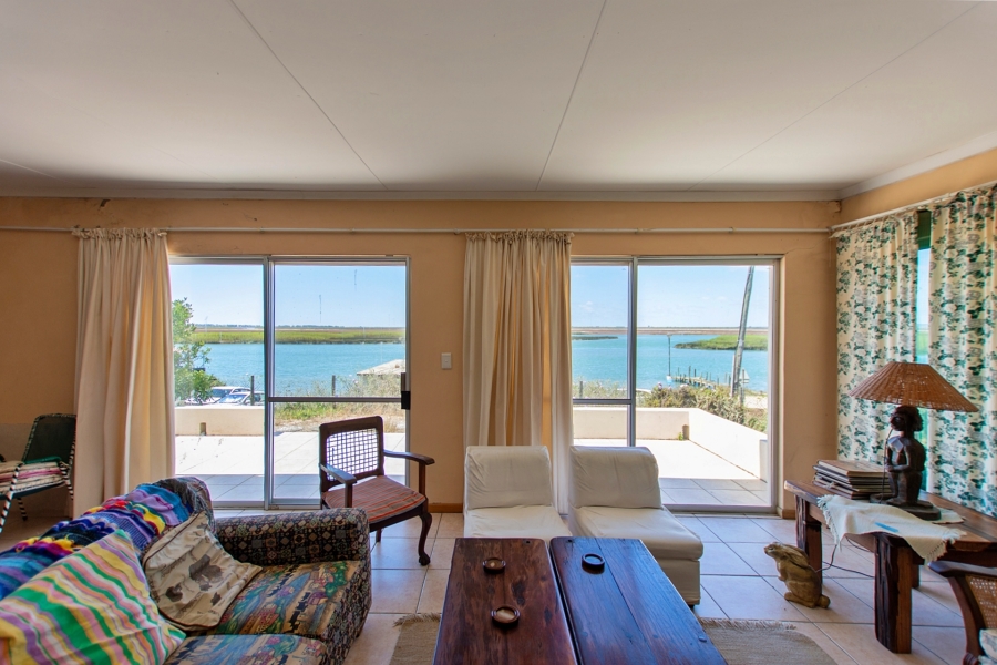 5 Bedroom Property for Sale in Velddrif Western Cape